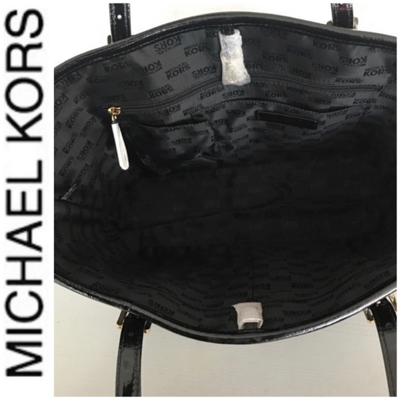 NWT authentic MK monogram carry all tote black - Picture 6 of 7